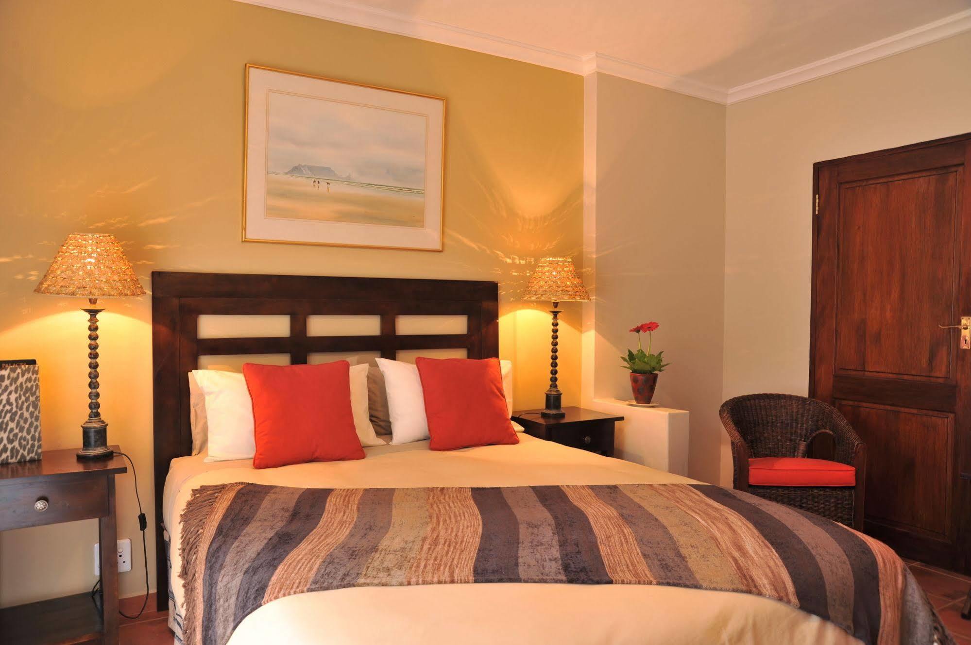 Claires Of Sandton Luxury Guest House Johannesburg Esterno foto