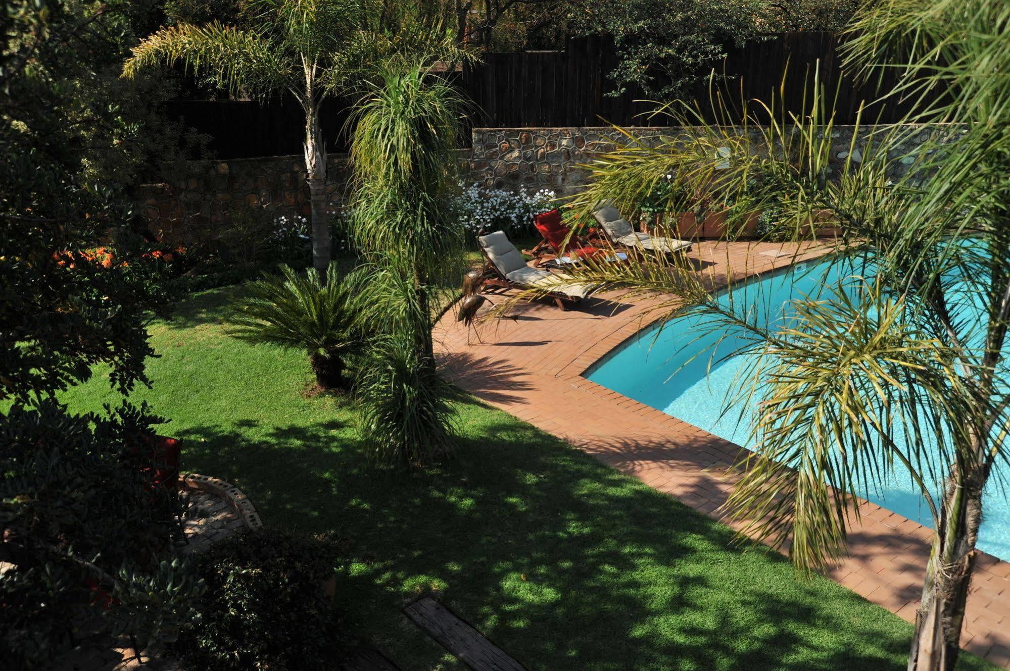 Claires Of Sandton Luxury Guest House Johannesburg Esterno foto